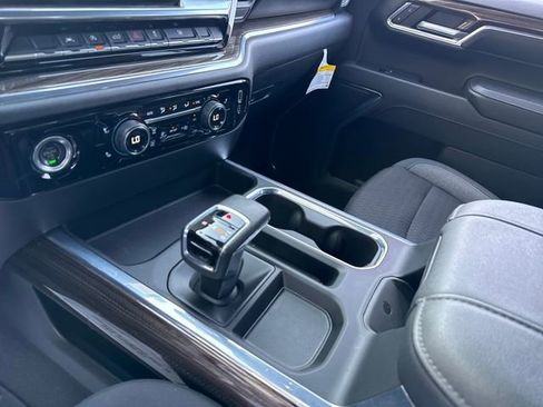 Certified 2023 Chevrolet Silverado 1500 LT AWD/4WD image 24