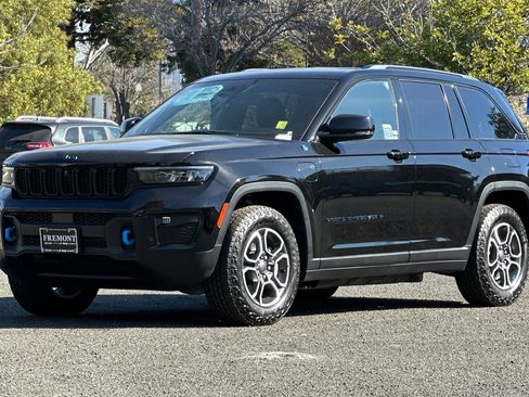 New 2023 Jeep Grand Cherokee Trailhawk image 7