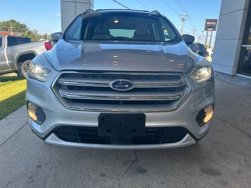 Used 2019 Ford Escape Titanium AWD/4WD image 3