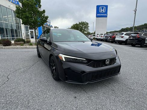 Certified 2025 Honda Civic Sport image 2