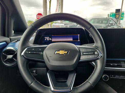 Used 2024 Chevrolet Equinox EV LT FWD image 18