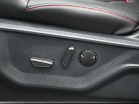 New 2026 Ford F250 Lariat w/ Black Appearance Package AWD/4WD image 9