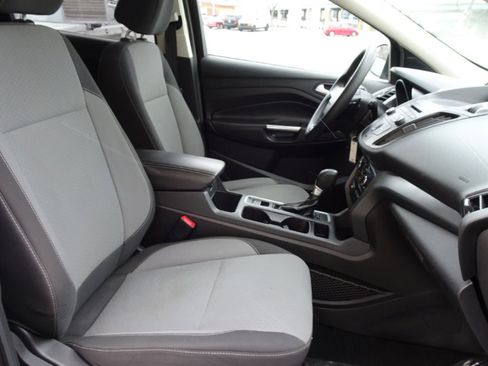 Used 2017 Ford Escape SE image 14