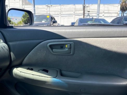 Used 2000 Toyota Camry CE FWD image 19
