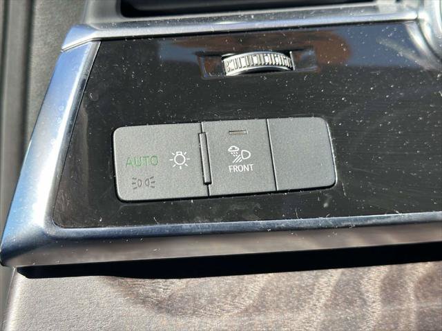 Used 2023 Audi Q7 3.0T Premium AWD/4WD image 15