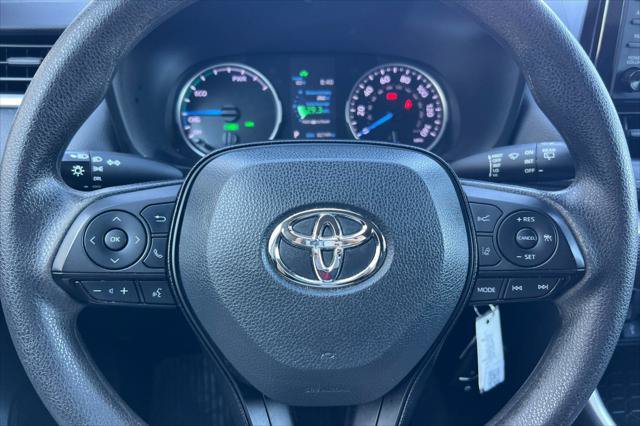 Certified 2022 Toyota RAV4 LE AWD/4WD image 24