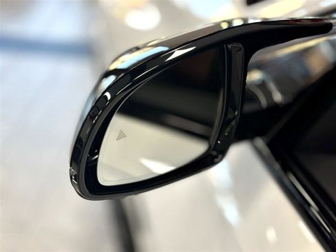 Used 2024 BMW X6 M60i w/ Dynamic Handling Package image 24