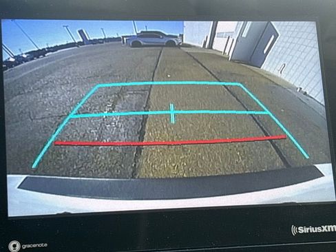 Used 2023 Toyota Camry SE image 10