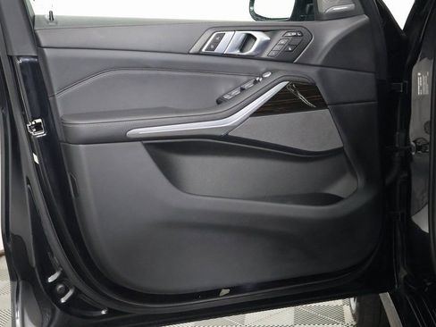 Used 2024 BMW X7 xDrive40i w/ M Sport Package image 13