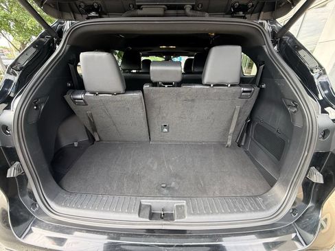 Used 2025 Toyota Highlander XSE AWD/4WD image 33