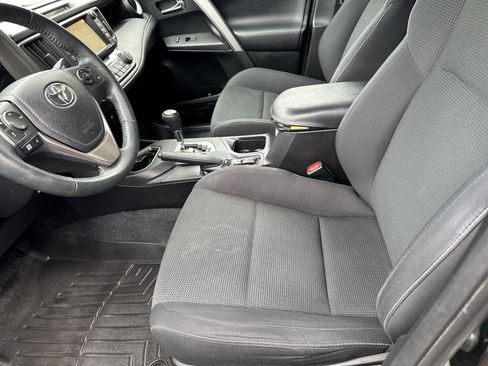 Used 2016 Toyota RAV4 XLE image 12