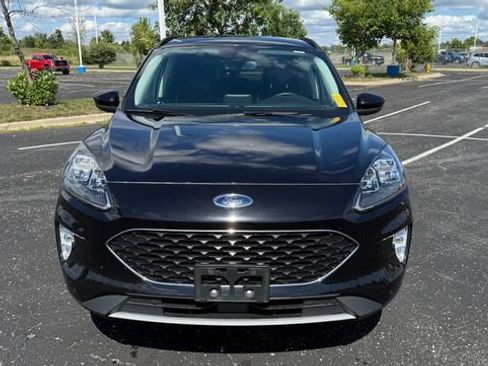 Used 2021 Ford Escape Titanium image 10