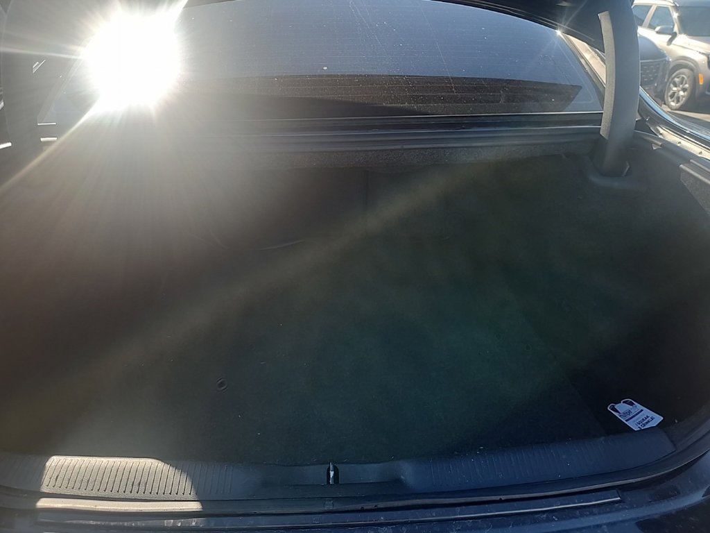 Used 2019 Dodge Charger SXT RWD image 17
