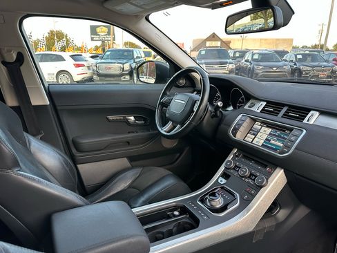 Used 2014 Land Rover Range Rover Evoque Pure image 12