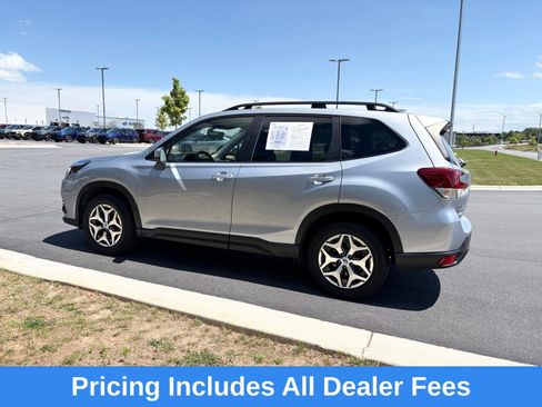 Certified 2023 Subaru Forester Premium AWD/4WD image 5