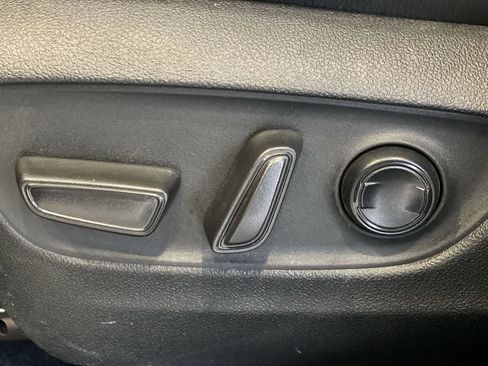 Used 2024 Toyota Grand Highlander Limited AWD/4WD image 15