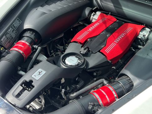 Used 2017 Ferrari 488 GTB image 37