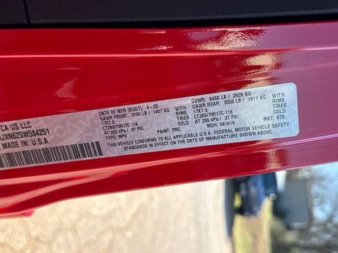 Used 2025 Jeep Wrangler Willys image 31