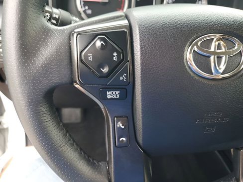 Used 2024 Toyota 4Runner TRD Off-Road image 28