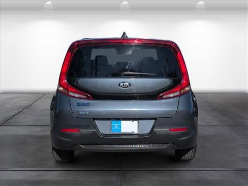 Used 2020 Kia Soul LX image 7