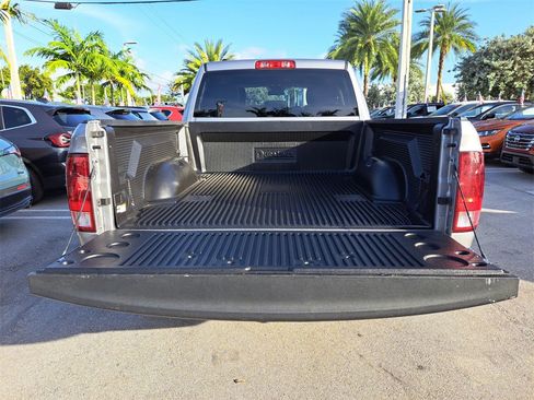 Used 2024 RAM 1500 Classic SLT image 7
