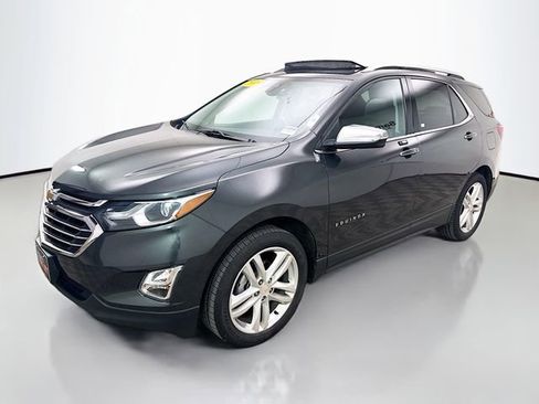 Used 2018 Chevrolet Equinox Premier image 3