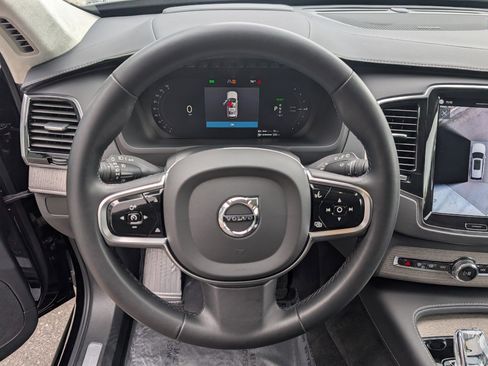 Used 2023 Volvo XC90 T8 Ultimate w/ Lounge Package AWD/4WD image 17