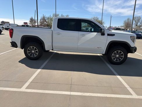 Used 2025 GMC Sierra 1500 AT4X image 4