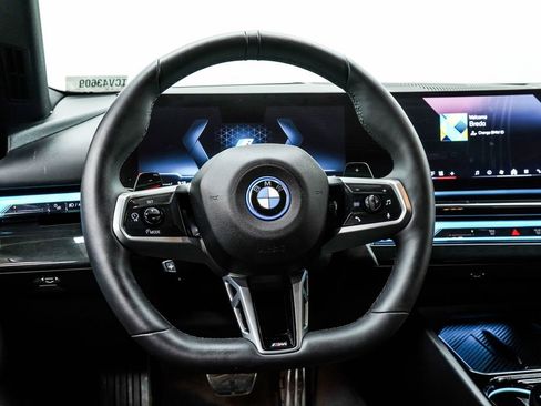 Used 2026 BMW 550e xDrive AWD/4WD image 23