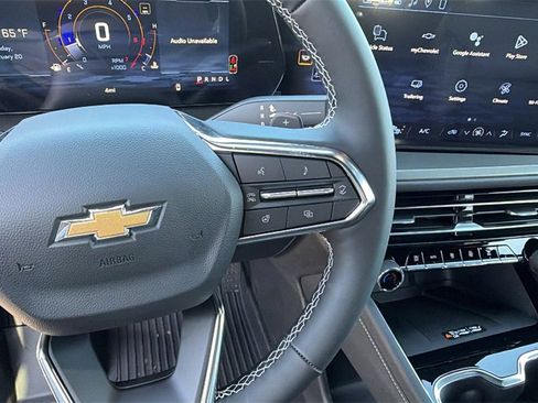 New 2026 Chevrolet Traverse LT w/ Driver Confidence Package image 23