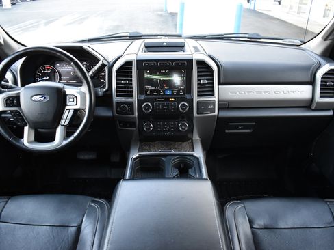 Used 2019 Ford F250 Lariat w/ Lariat Value Package image 19