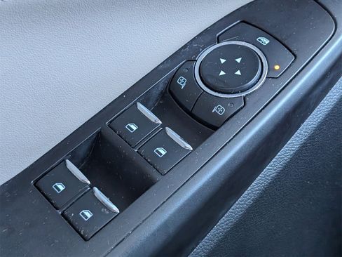 Used 2020 Ford Explorer XLT w/ Equipment Group 202A image 22