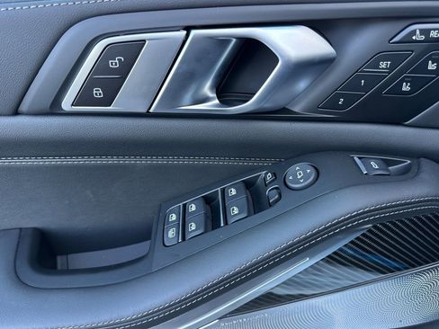 New 2026 BMW X7 M60i image 14