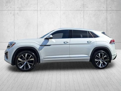 Used 2026 Volkswagen Atlas Cross Sport SEL Premium R-Line AWD/4WD image 8