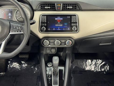 Used 2022 Nissan Versa SV w/ Electronics Package image 20