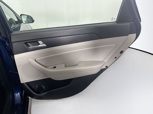 Used 2017 Hyundai Sonata Sport w/ Value Edition Package 02 image 28