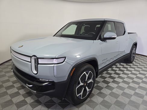 Used 2024 Rivian R1T Adventure AWD/4WD image 1
