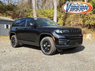 New 2025 Jeep Grand Cherokee Altitude video 1