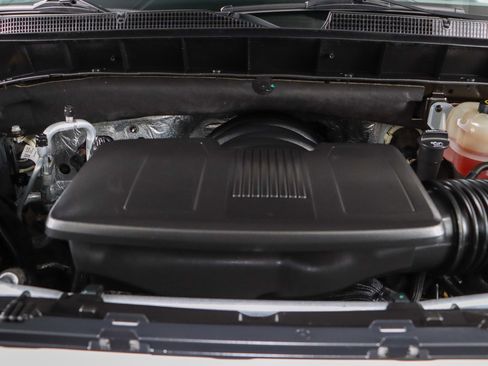 Used 2021 Chevrolet Silverado 1500 LT Trail Boss w/ Convenience Package II image 32