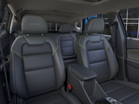 New 2026 Chevrolet Trax ACTIV w/ Sunroof Package FWD image 23