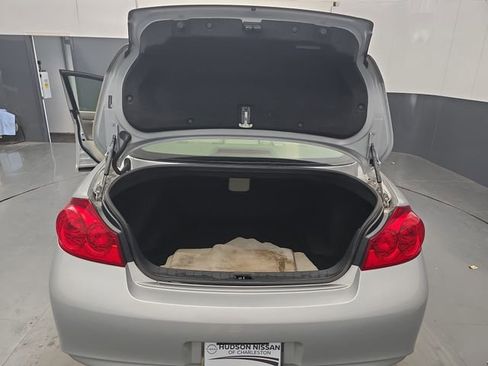 Used 2015 INFINITI Q40 w/ Moonroof Package image 45