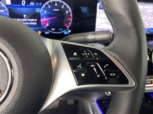 Used 2024 Mercedes-Benz GLB 250 image 16