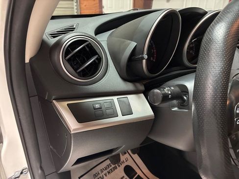 Used 2013 MAZDA MAZDA3 i Touring FWD image 22