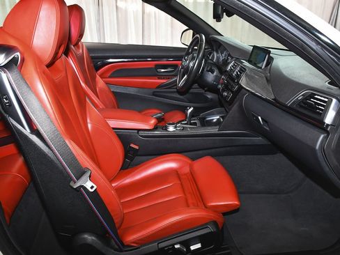 Used 2019 BMW M4 Convertible w/ Competition Package RWD image 62