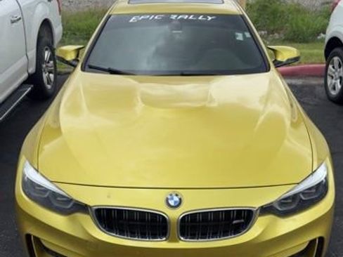 Used 2019 BMW M4 Coupe w/ Executive Package RWD image 1