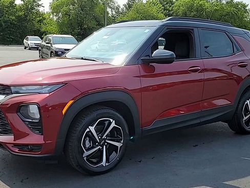 Certified 2023 Chevrolet TrailBlazer RS w/ Sun and Liftgate Package FWD image 4