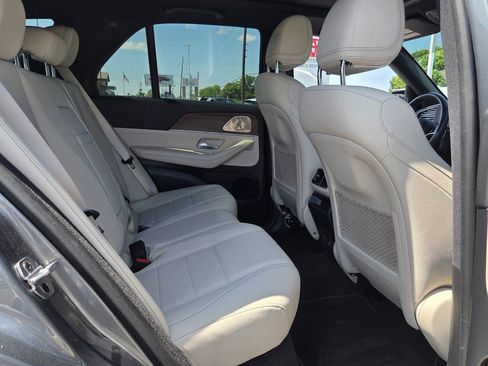Used 2025 Mercedes-Benz GLE 350 4MATIC image 16