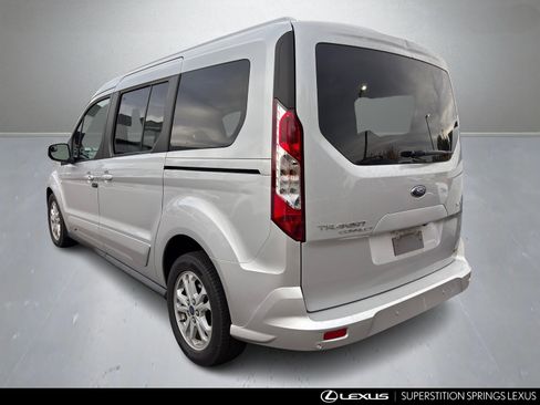 Used 2020 Ford Transit Connect XLT image 4