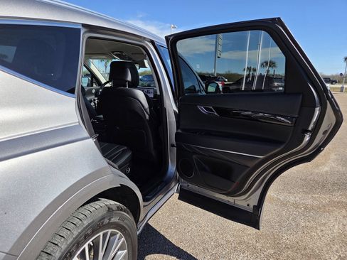 Used 2025 Genesis GV80 2.5T Standard AWD/4WD image 15