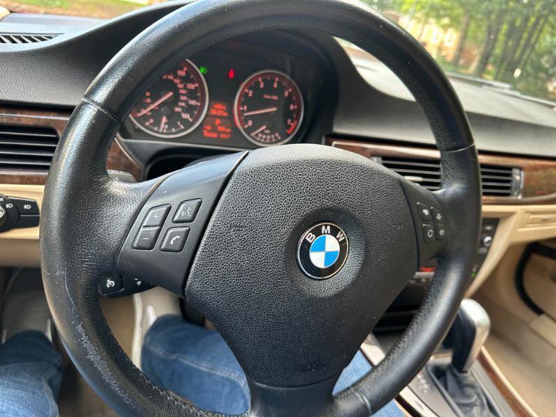 Used 2011 BMW 328i Sedan RWD image 27